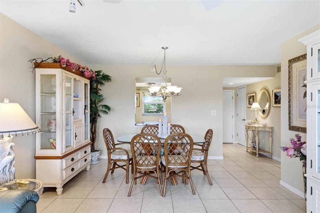 1215 S PORTOFINO DRIVE 406 photo 9