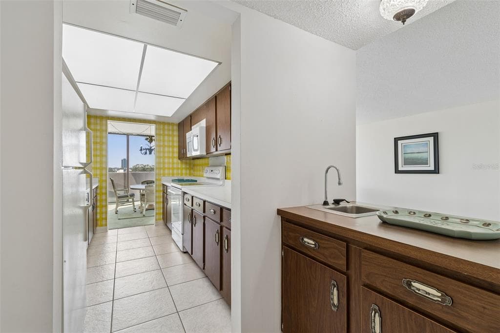80 ROGERS STREET 6C photo 23