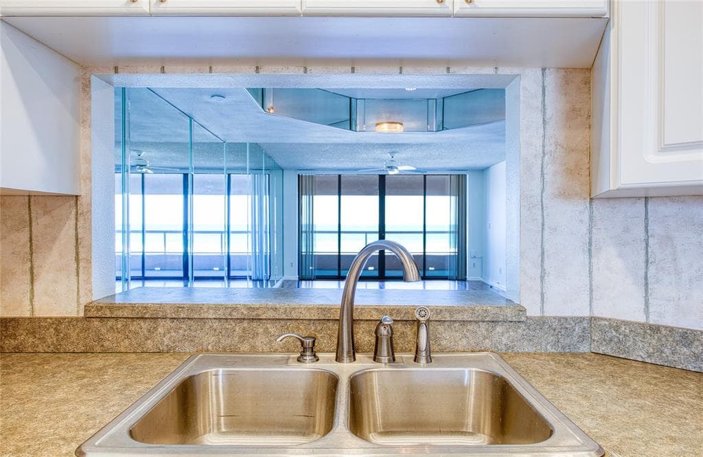 1310 GULF BOULEVARD 4D photo 16