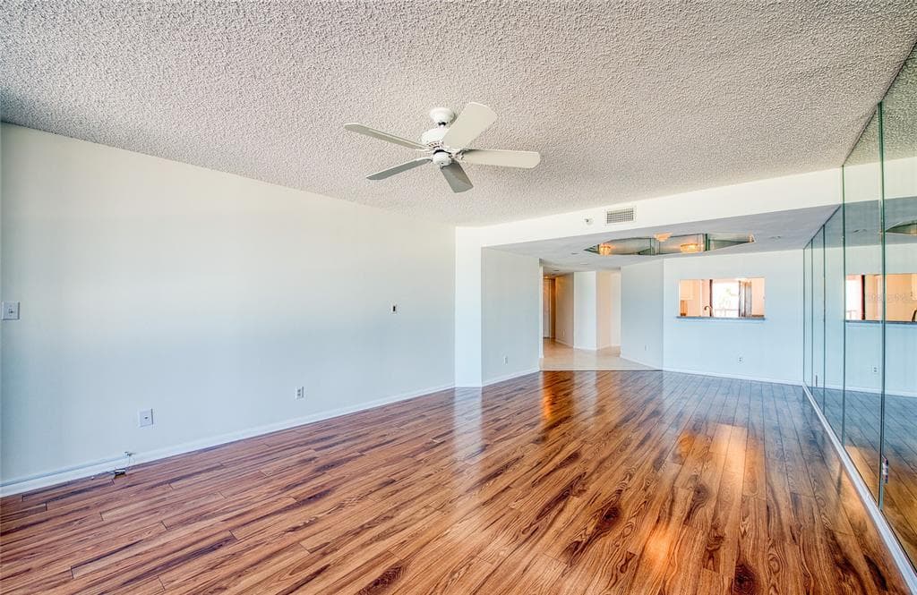 1310 GULF BOULEVARD 4D photo 7