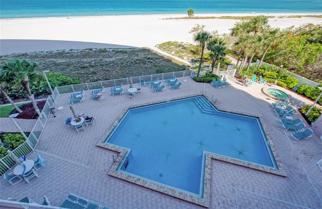 1310 GULF BOULEVARD 4D photo 11