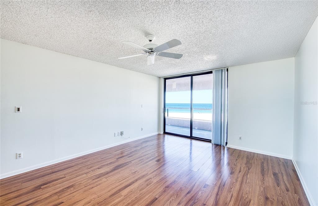 1310 GULF BOULEVARD 4D photo 19