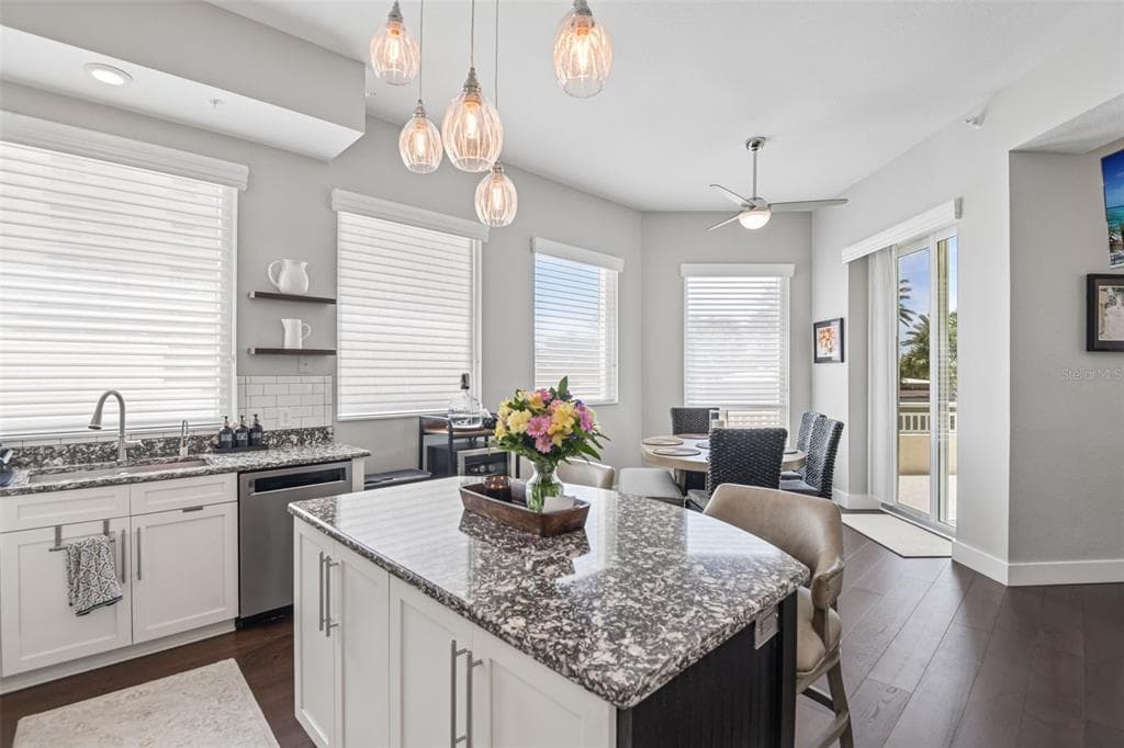 1180 GULF BOULEVARD 101 photo 12
