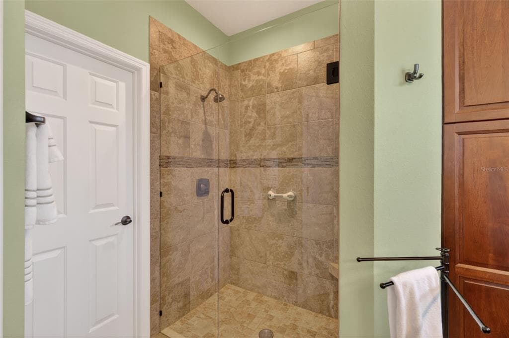 8041 SAINT JAMES WAY photo 22