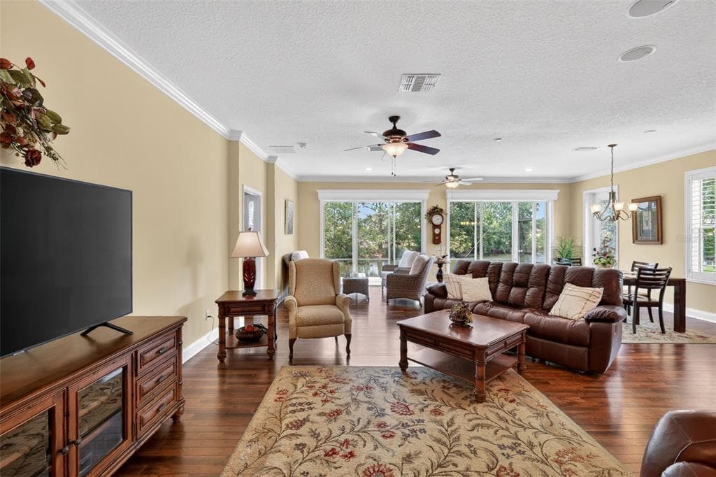 8041 SAINT JAMES WAY photo 8