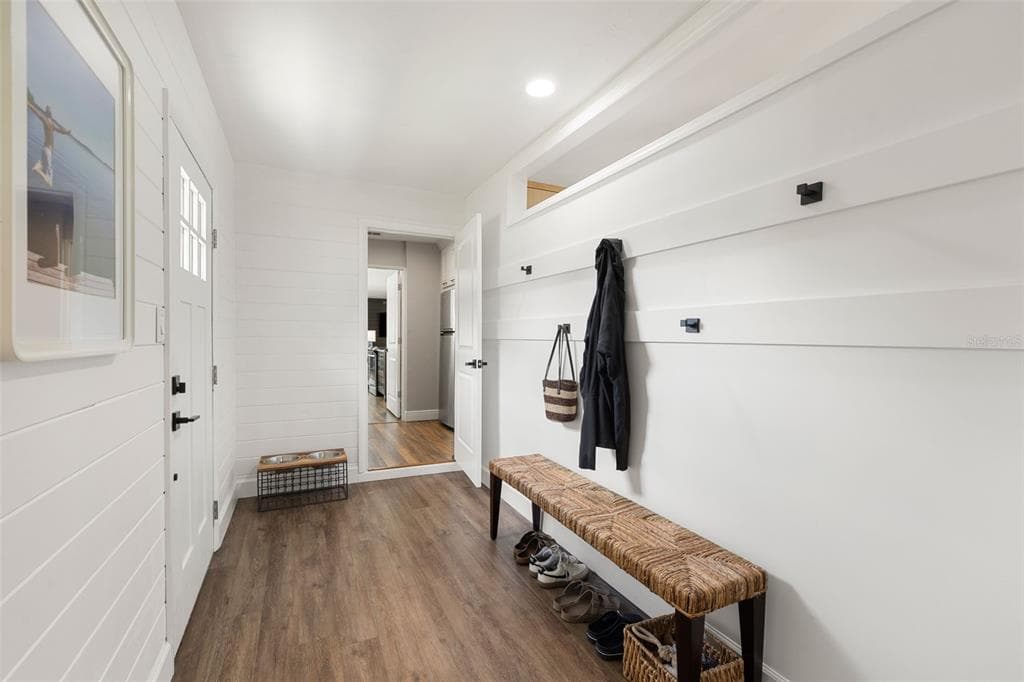 18520 WAYNE ROAD photo 25