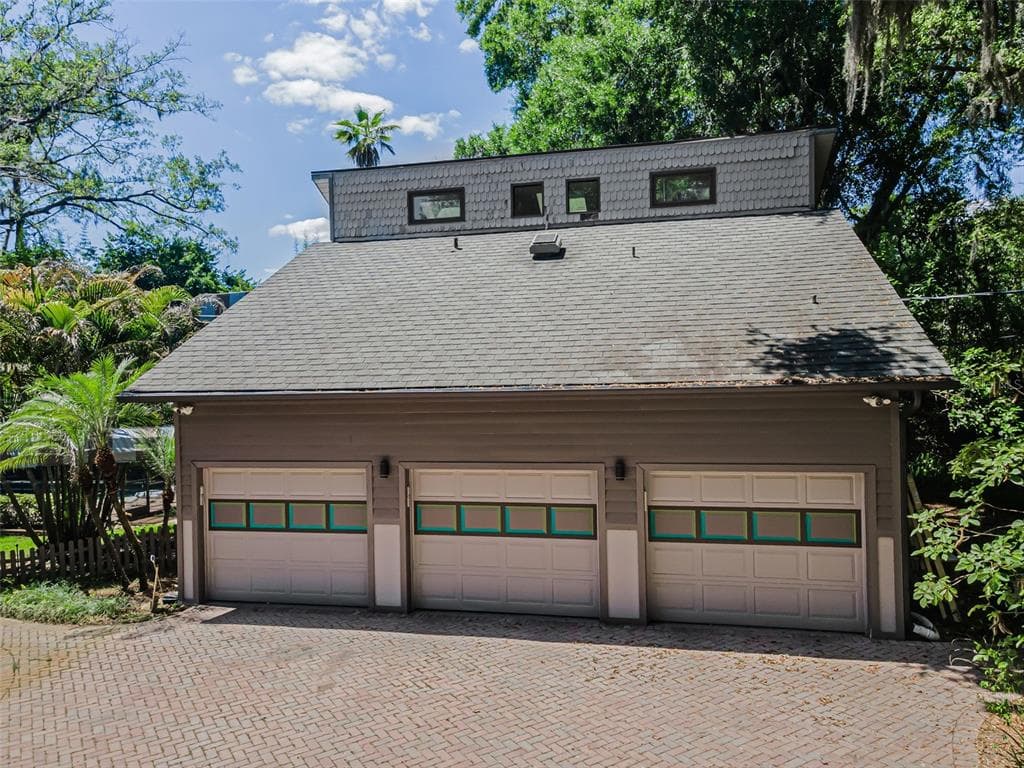 8602 BONNIE COVE LANE photo 14