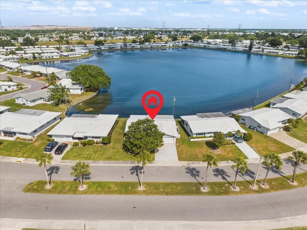9875 MAINLANDS BOULEVARD W photo 2