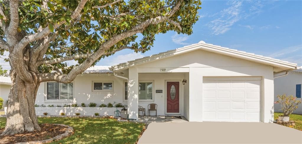 9875 MAINLANDS BOULEVARD W photo 1