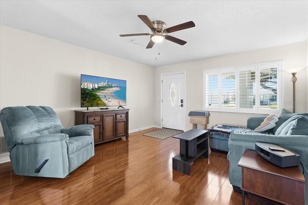 9875 MAINLANDS BOULEVARD W photo 8