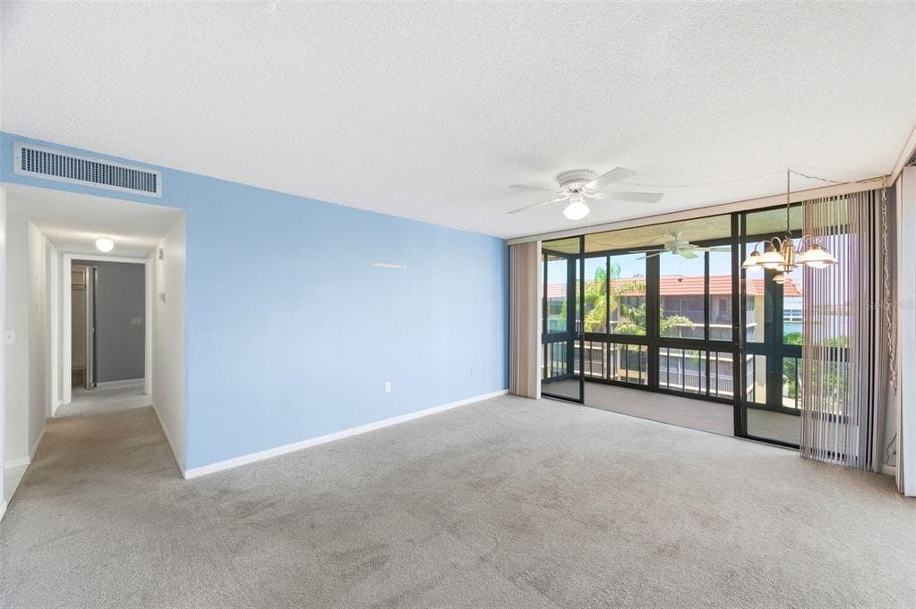 19701 GULF BOULEVARD 417 photo 9