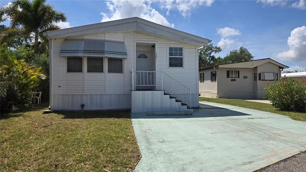 3333 26TH AVENUE E 1291 photo 1