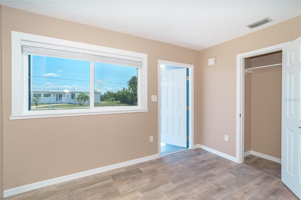 138 BUCKEYE AVENUE NW 5