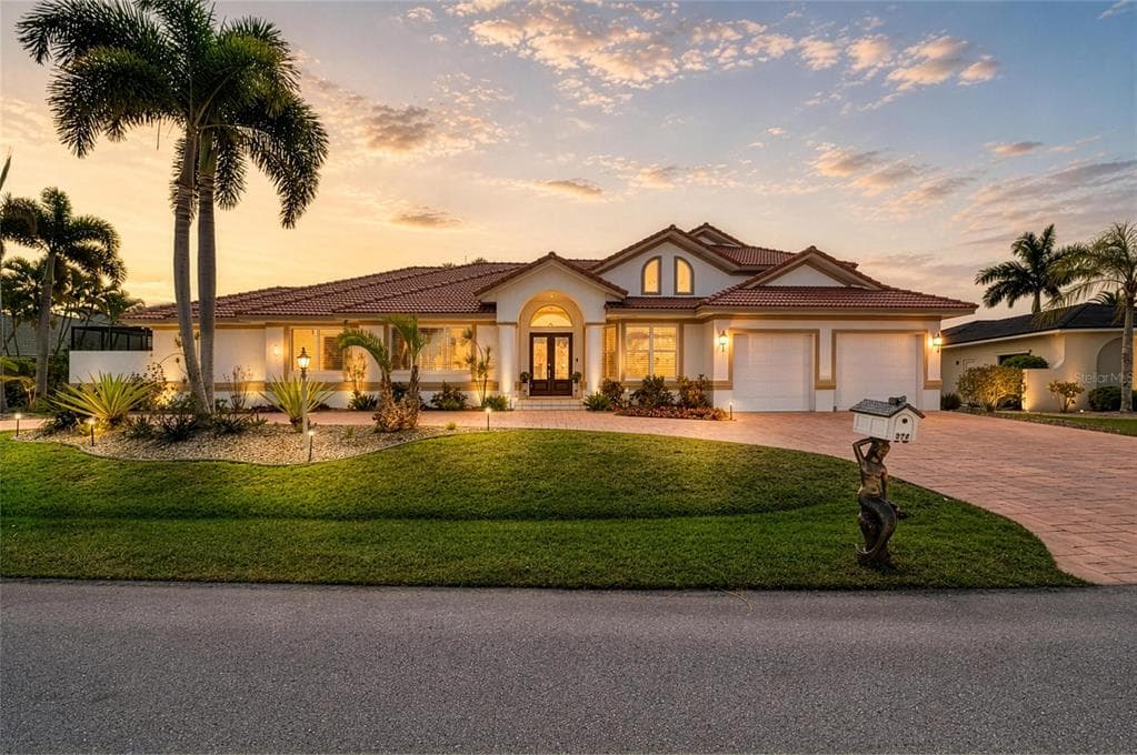 524 LA CARUNA COURT 3