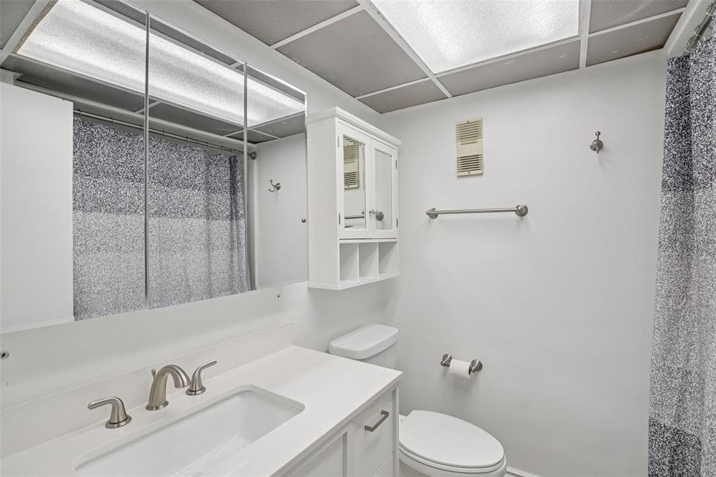 1270 GULF BOULEVARD 701 photo 11