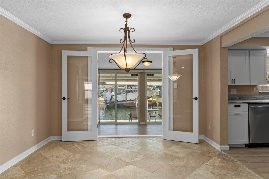 13804 MALCOLM AVENUE photo 12