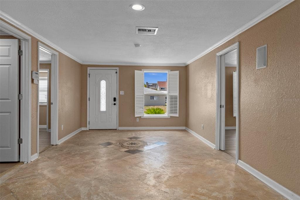 13804 MALCOLM AVENUE photo 11