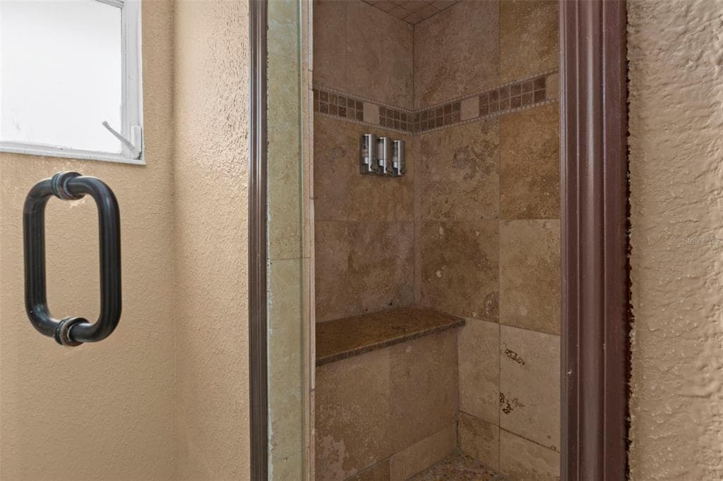 13804 MALCOLM AVENUE photo 21