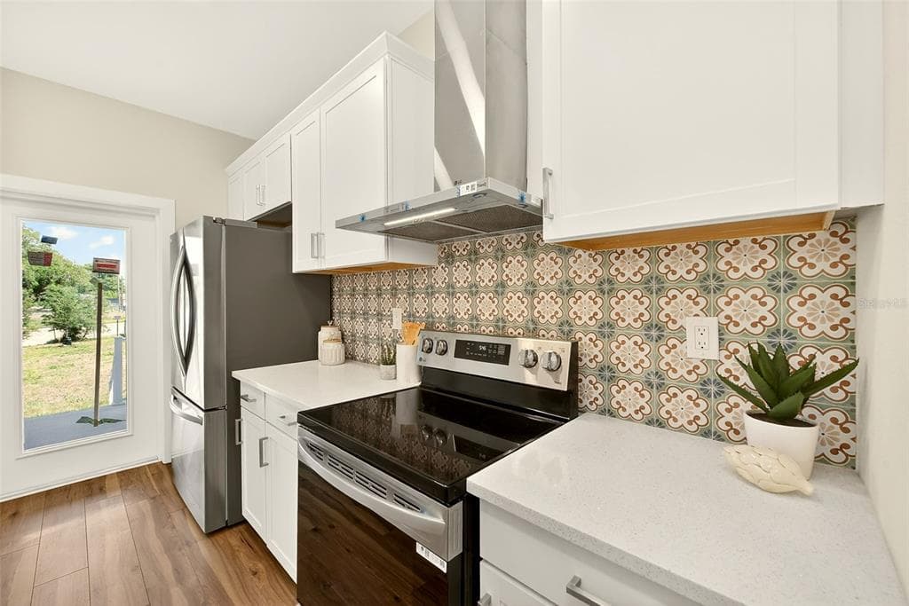 3151 69TH AVENUE N photo 13