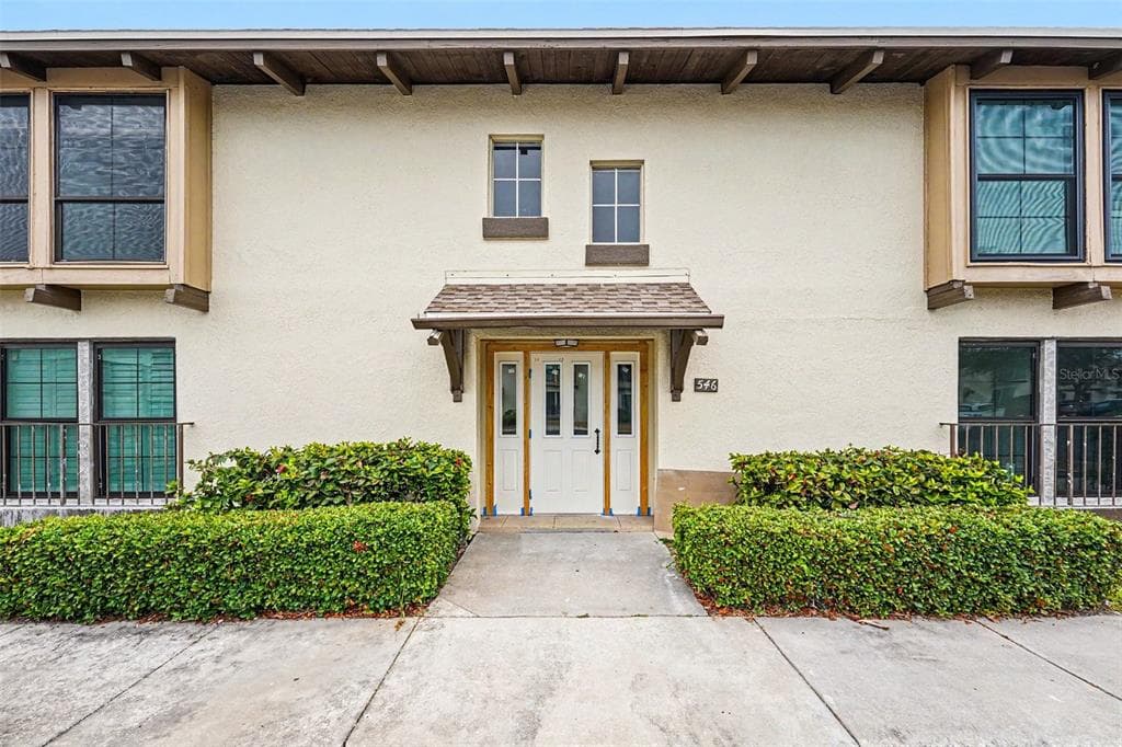 546 PLAZA SEVILLE COURT 85 photo 14