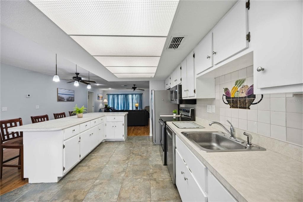 2091 CANNOLOT BOULEVARD photo 16
