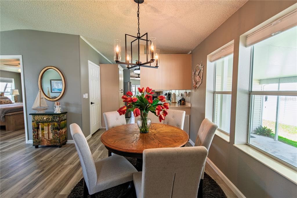 44 WINDMILL BOULEVARD 5