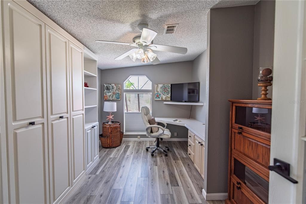 44 WINDMILL BOULEVARD photo 19