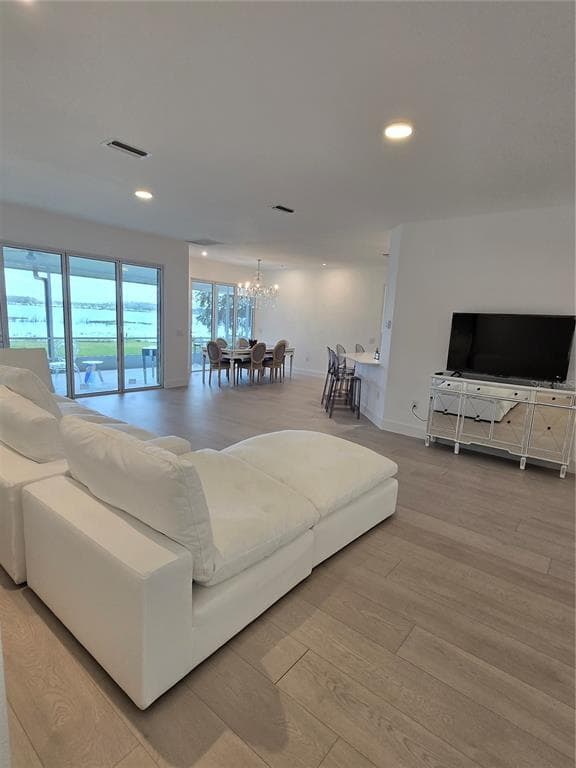 560 EDEN DRIVE photo 17