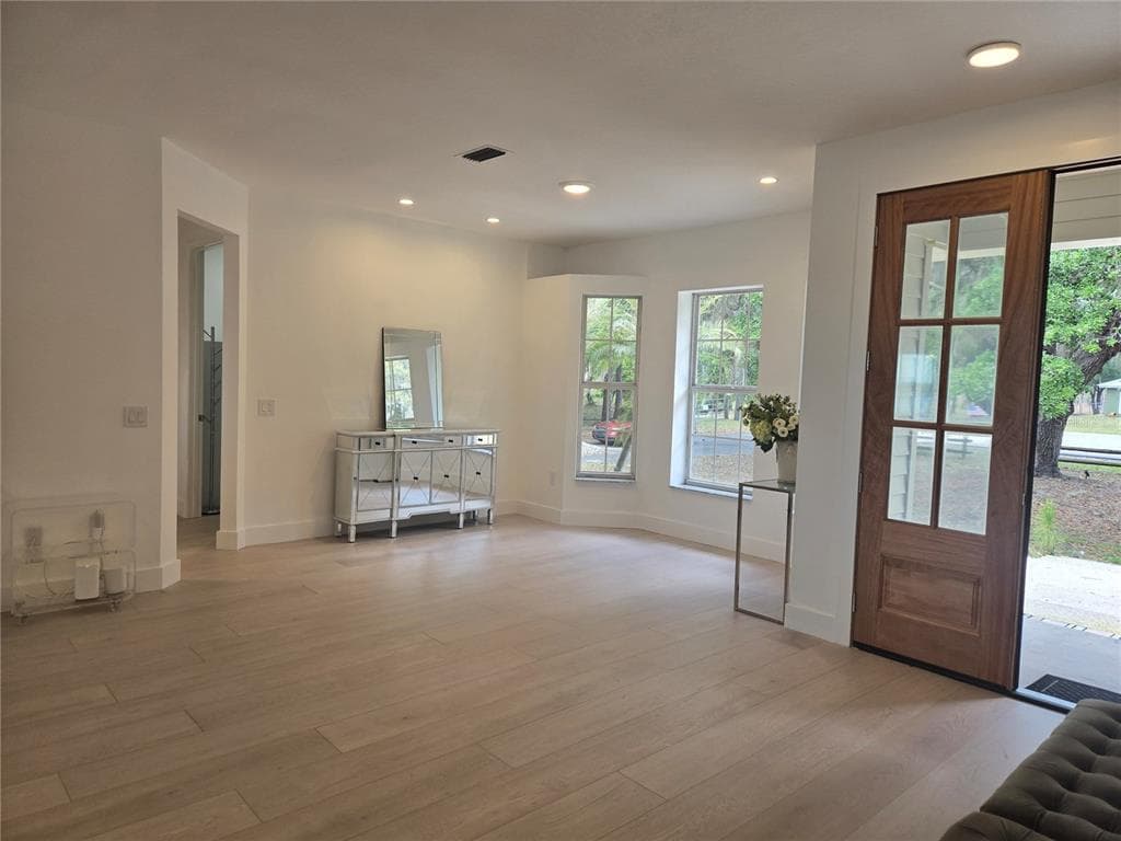 560 EDEN DRIVE photo 16