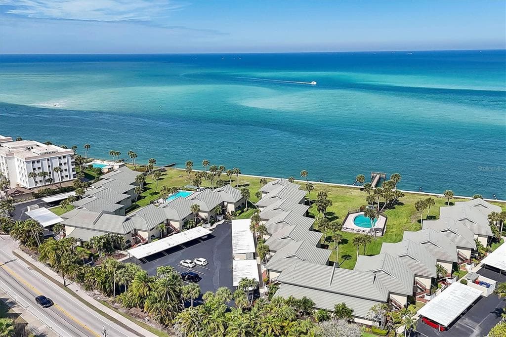 4660 OCEAN BOULEVARD #Q2 3