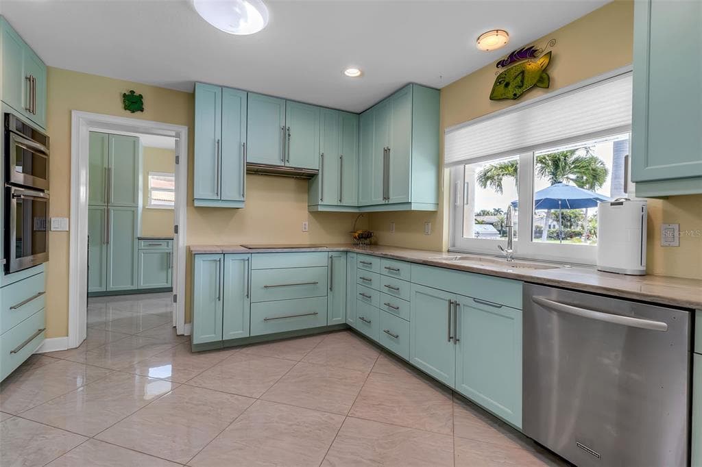 524 HORNBLOWER LANE photo 25