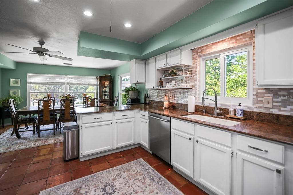 4966 ROBIN TRAIL 3