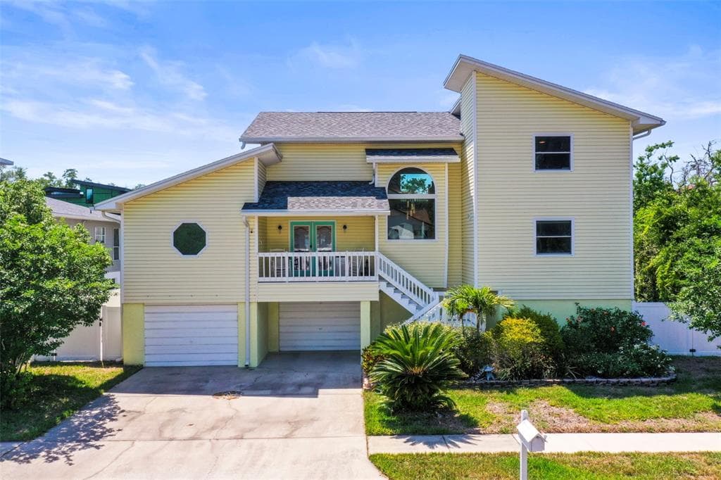 4966 ROBIN TRAIL 1