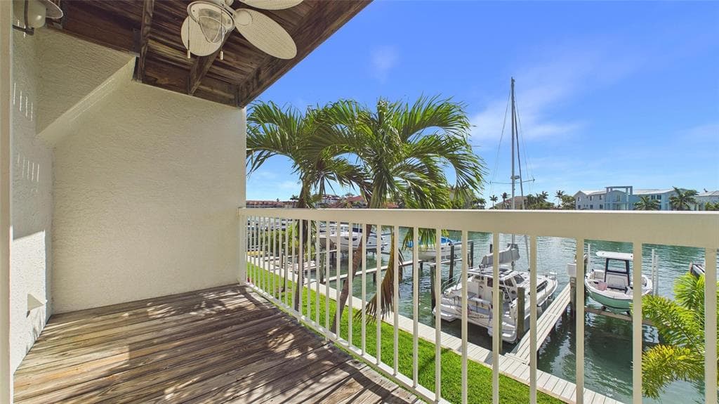 323 MADEIRA CIRCLE 2