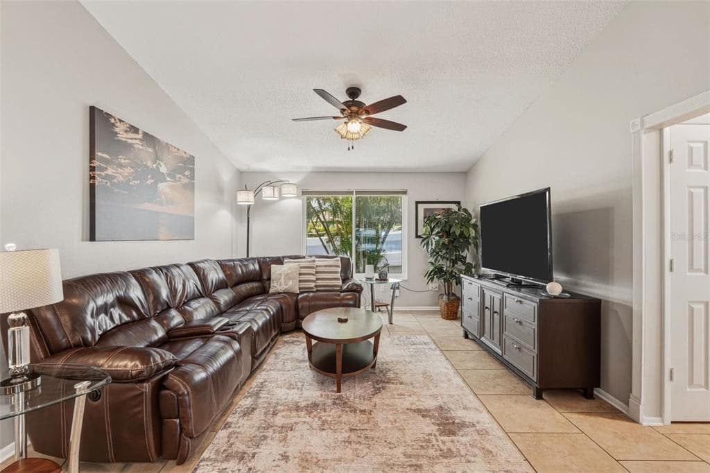 200 BELAIRE COURT photo 19