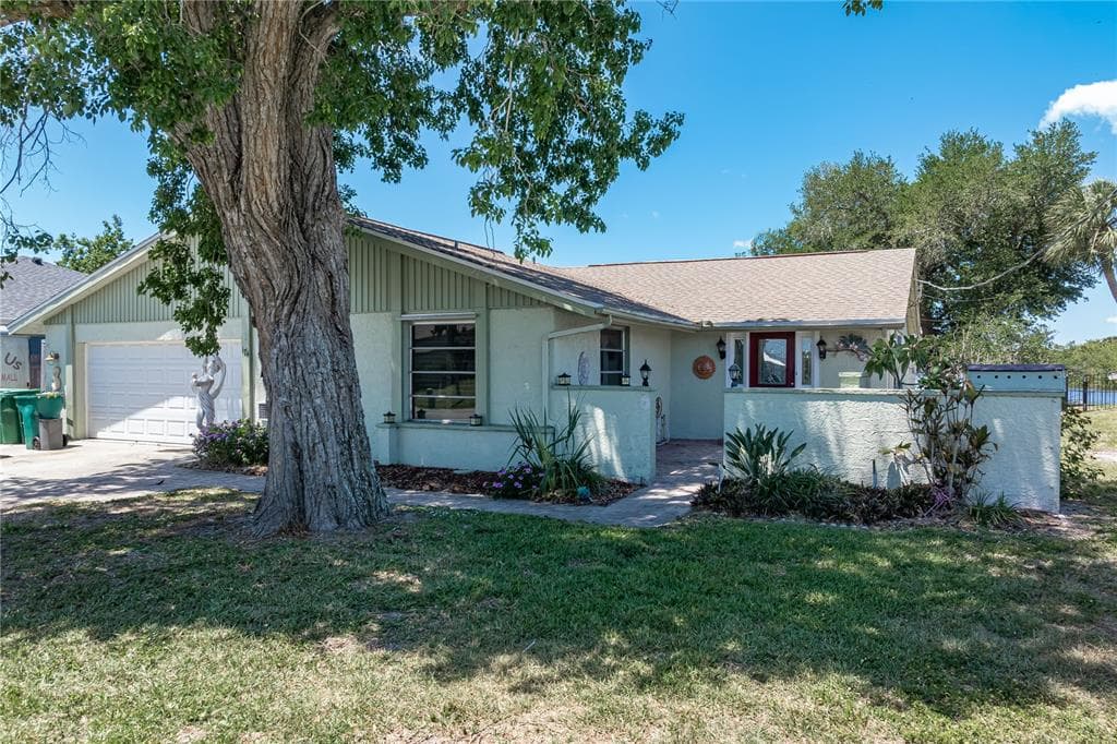 174 SPRING LAKE BOULEVARD NW 1