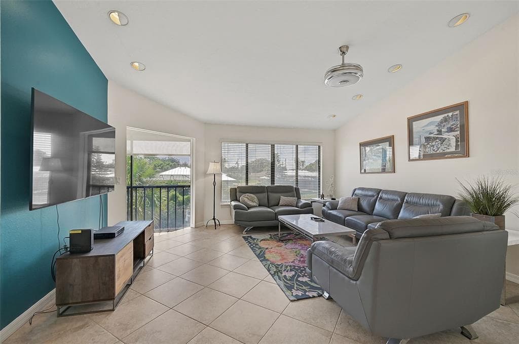 6660 SCHOONER BAY CIRCLE 6660 photo 6
