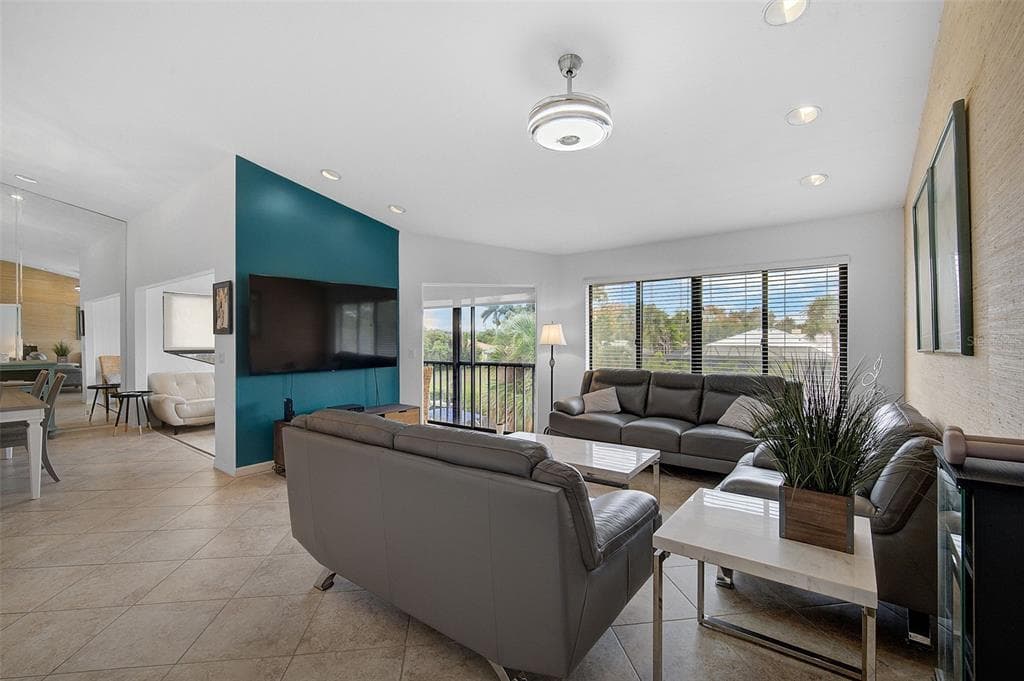 6660 SCHOONER BAY CIRCLE 6660 photo 21