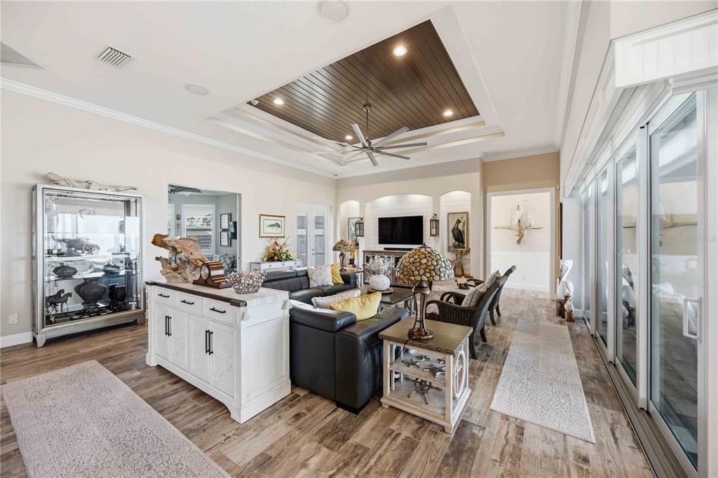 4179 SPIRE STREET photo 12