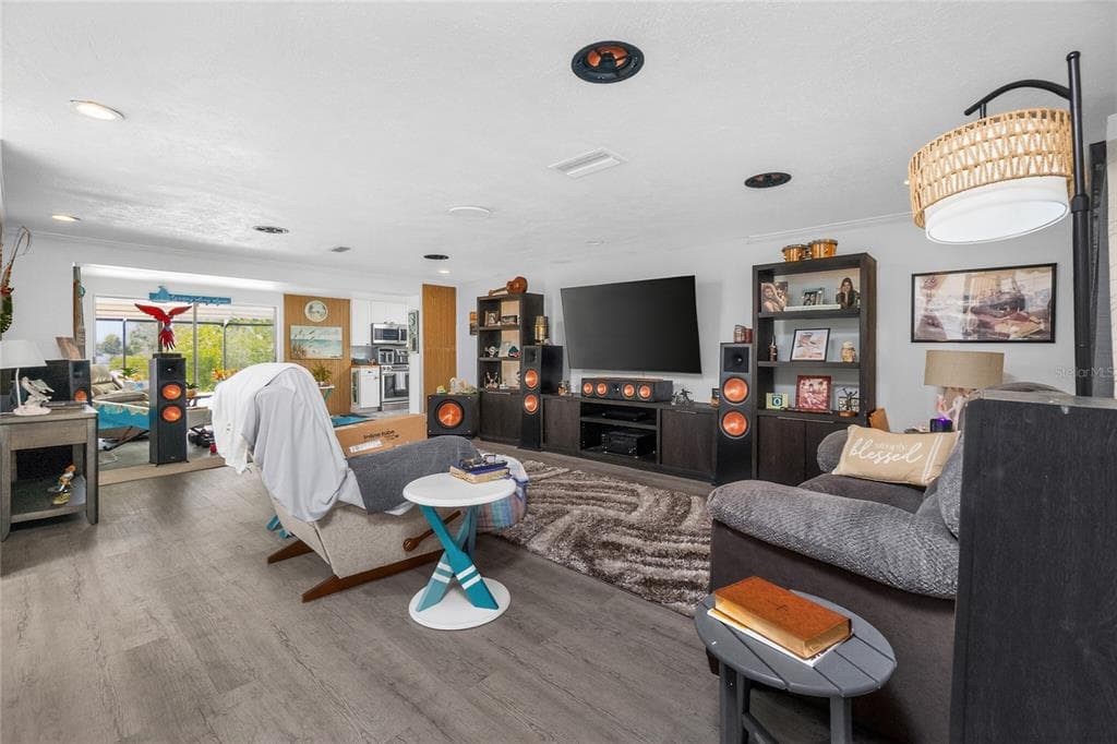 625 SANDPIPER LANE 5