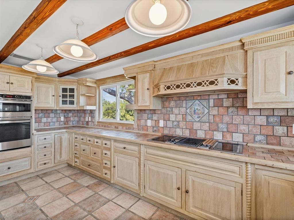 1647 SEA BREEZE DRIVE photo 8