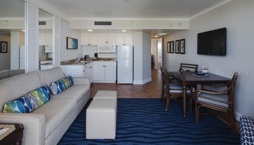 5500 GULF BOULEVARD 4246 photo 13
