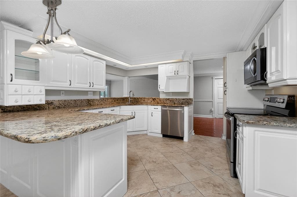 14494 LILLIAN CIRCLE photo 22