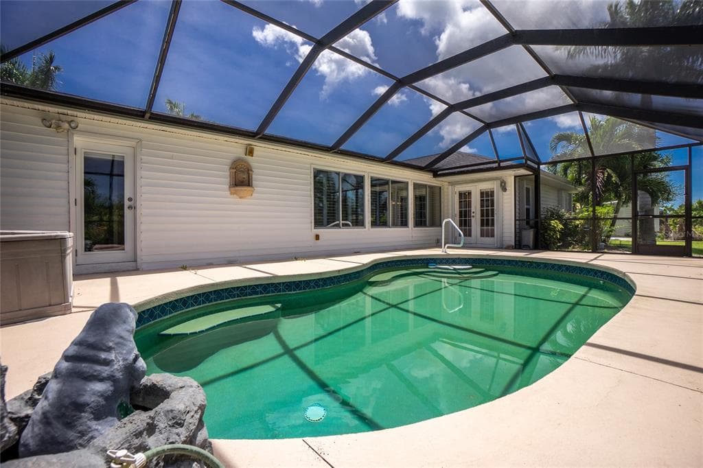 14494 LILLIAN CIRCLE photo 5