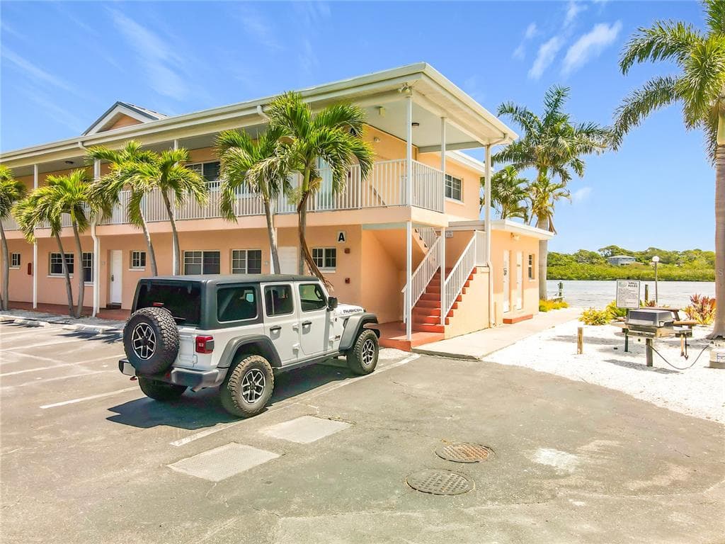 19417 GULF BOULEVARD #A-113 4
