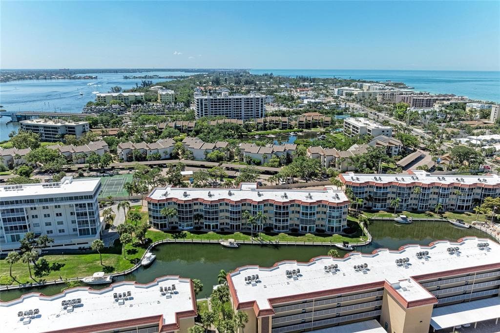 1257 S PORTOFINO DRIVE #104 4