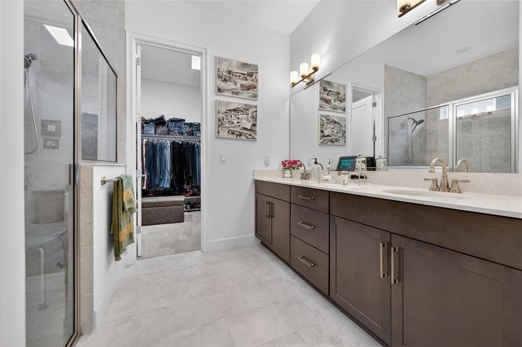 125 MOSAIC BOULEVARD photo 16