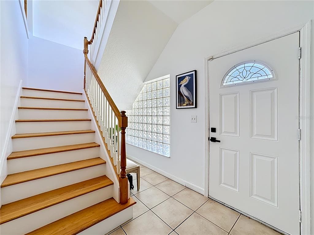 624 KINGSTON COURT photo 11