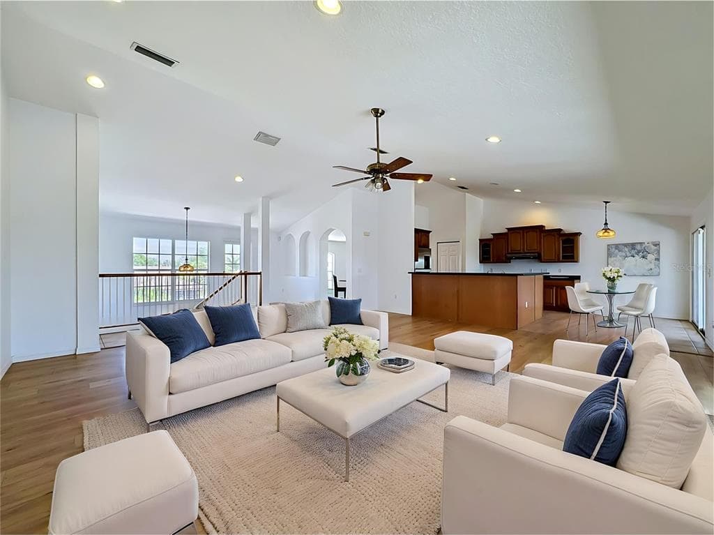 624 KINGSTON COURT photo 8
