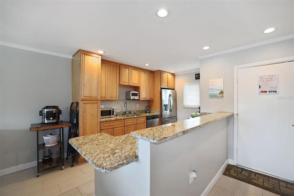 400 LARBOARD WAY 103 photo 9